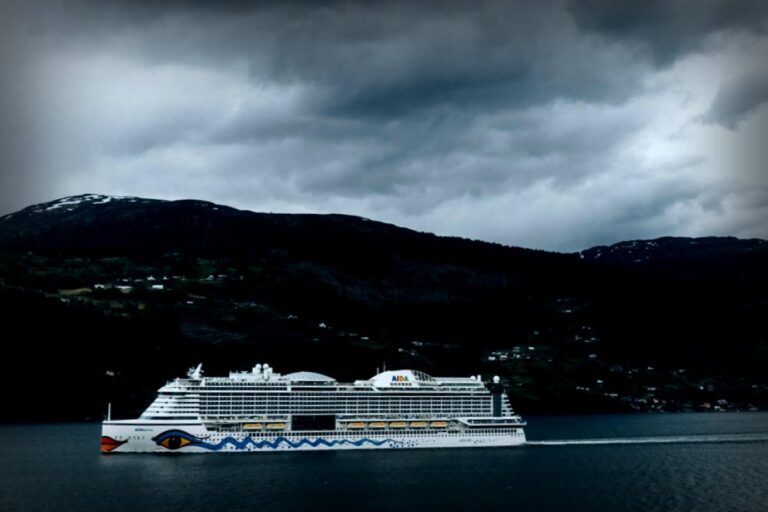 Wow! Zwei Aida-Schiffe treffen sich und es gibt kein Halten mehr