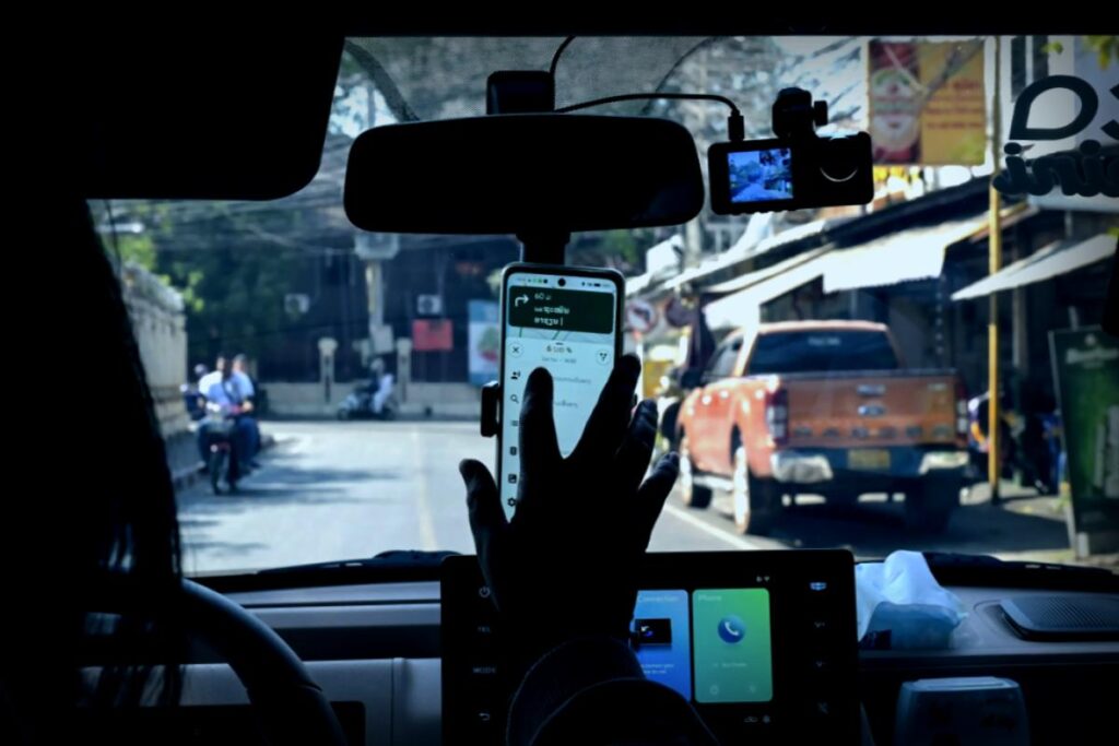 Neues aus dem Straßenverkehr: Handy wird jetzt zum Fahrzeugschein