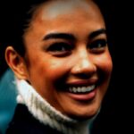 Die neue Winter-Sensation: Statt Schals tragen Fashion-Profis diese coolen Wollaccessoires