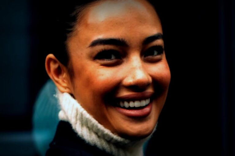 Die neue Winter-Sensation: Statt Schals tragen Fashion-Profis diese coolen Wollaccessoires