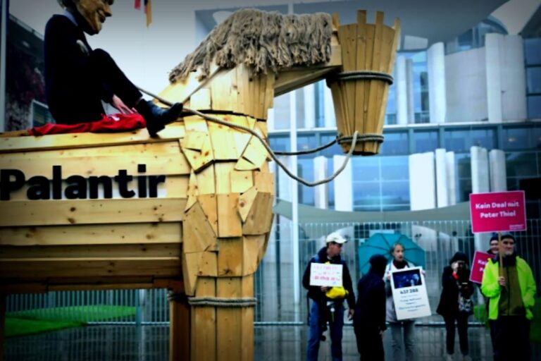 Ein Blick auf den «Authoritarian Stack»: Der Einfluss von Tech-Firmen auf die staatliche Souveränität