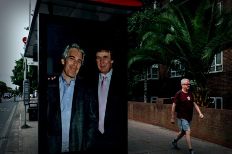 Berichten zufolge wusste Trump von sexueller Gewalt, laut Epstein-E-Mails