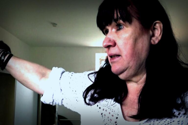 Bärbel verliert ihren neuen Job – Arbeitszeiten sind schuld