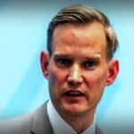 Hendrik Streeck hinterfragt hohe Medikamentenpreise für Senioren