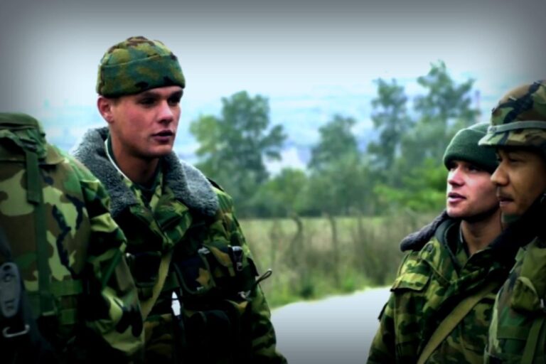 „Eine moderne Sklaverei“: Russische Deserteure berichten, dass der Krieg Putins die eigene Bevölkerung auslöscht