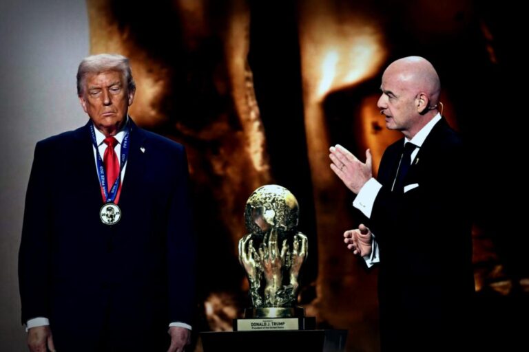 FIFA-WM-Auslosung: Trump erhält umstrittenen Friedenspreis