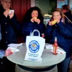 Letztes Fischbrötchen für Maren an der Ostsee