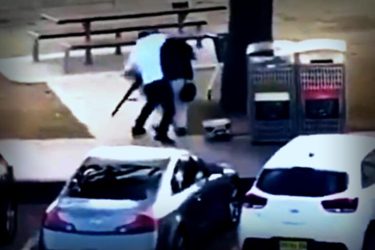 Der Held des Bondi Beach: Sein mutiges Eingreifen hat Leben gerettet