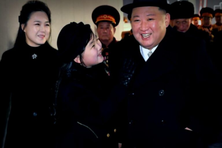 Die blamable Einkaufszentrum-Eröffnung von Kim Jong-un: Eine Propaganda-Show mit sketches von Leere