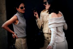 Stylisch und günstig: Mein Lieblingspullover von H&M in drei Farben