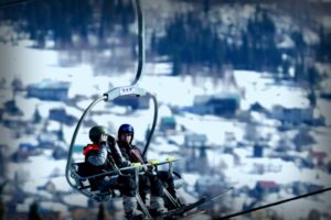 Schrecklicher Unfall im Montenegro: Deutscher Ehepartner stirbt nach Sessellift-Crash