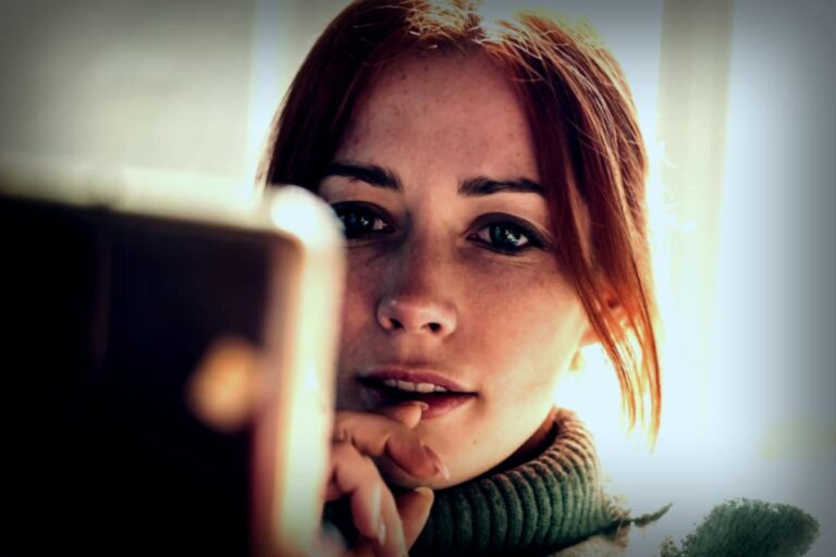 Das Gehirn verhält sich wie ein stillgelegtes Gleis: Marc Tadié über Smartphone-Nutzung