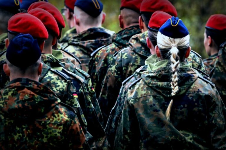 Ereignis bei der Bundeswehr: Erste Strophe des Deutschlandlieds spielt bei Weihnachtsfeier