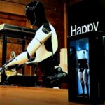 Tesla in Grünheide: Optimus verteilt Popcorn – eine Million Roboter bis 2030?