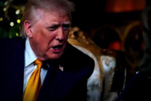 Donald Trump nutzt Weihnachten für digitale Angriffe – Über 140 Posts an einem Tag