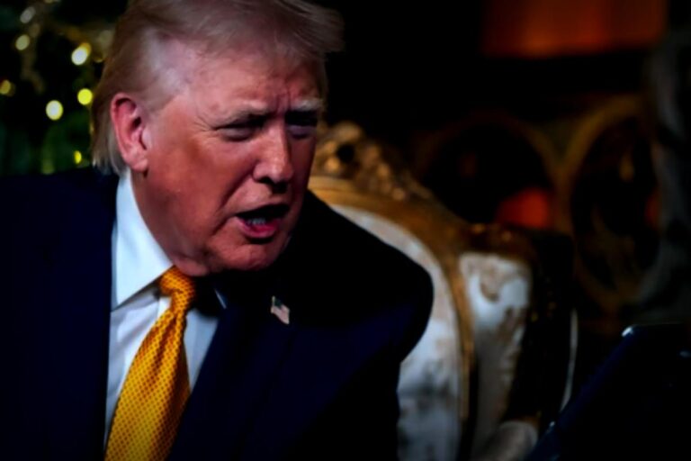 Donald Trump nutzt Weihnachten für digitale Angriffe – Über 140 Posts an einem Tag