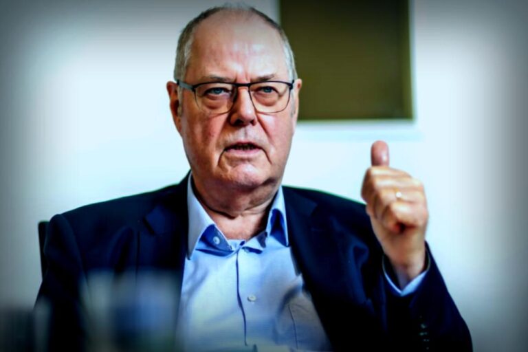 Steinbrück: Demokratieprobleme und Staatsreformen dringend nötig