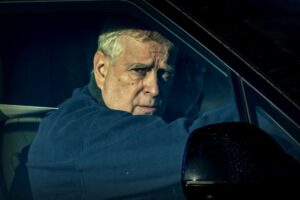 Andrew Mountbatten-Windsor verliert seine Waffengenehmigung nach Polizeikontrolle