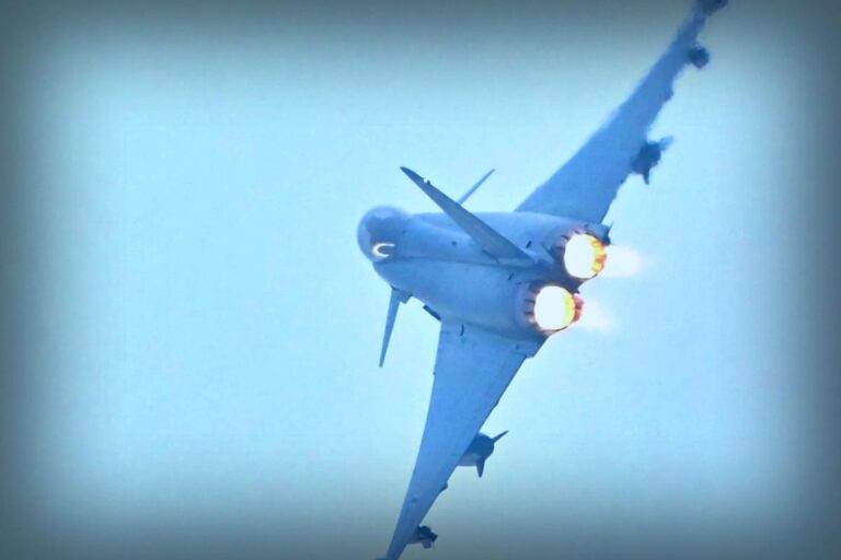 Polen schließt Flughäfen aufgrund schwerer russischer Luftangriffe auf die Ukraine