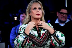 Barbara Schöneberger überrascht Kai Pflaume live im TV