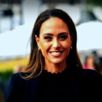 Franca Lehfeldt begeistert ihre Fans mit einem glamourösen Look zur Weihnachtszeit